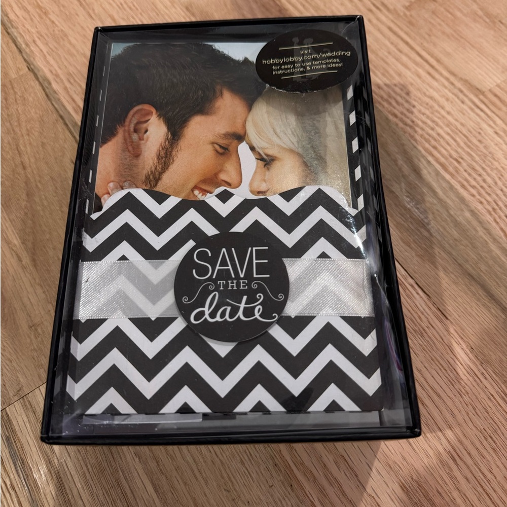 NWT Save the Date by His & Hers Black and White Set of 25 Cards and Envelopes